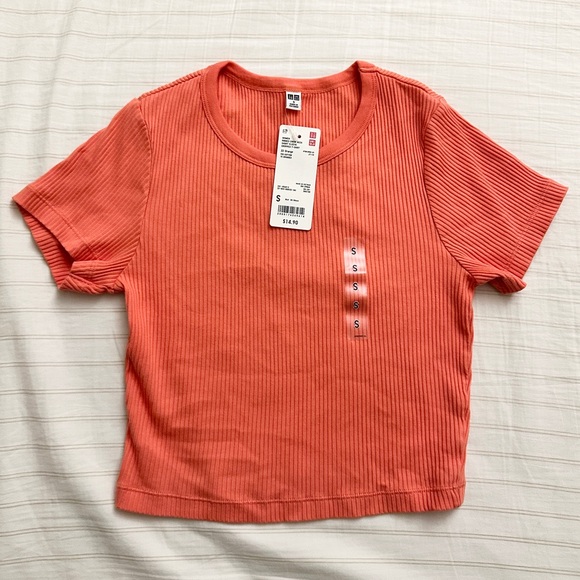 Uniqlo Ribbed Crew Neck Short Sleeve Crop TShirt - Picture 3 of 6